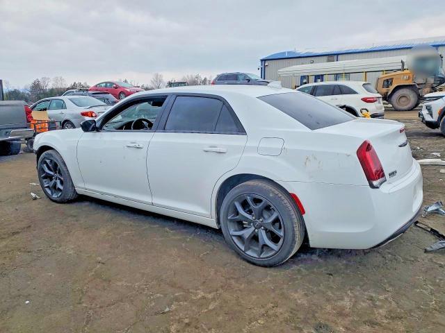 2022 Chrysler 300 Touring