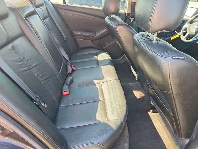 2011 Nissan Altima Base