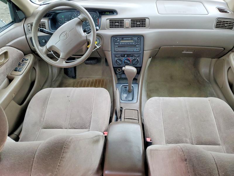 1998 Toyota Camry le