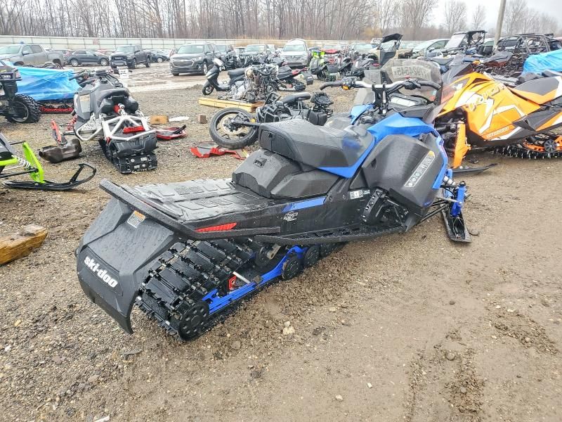 2021 Skidoo 2021 Skidoo Renegade