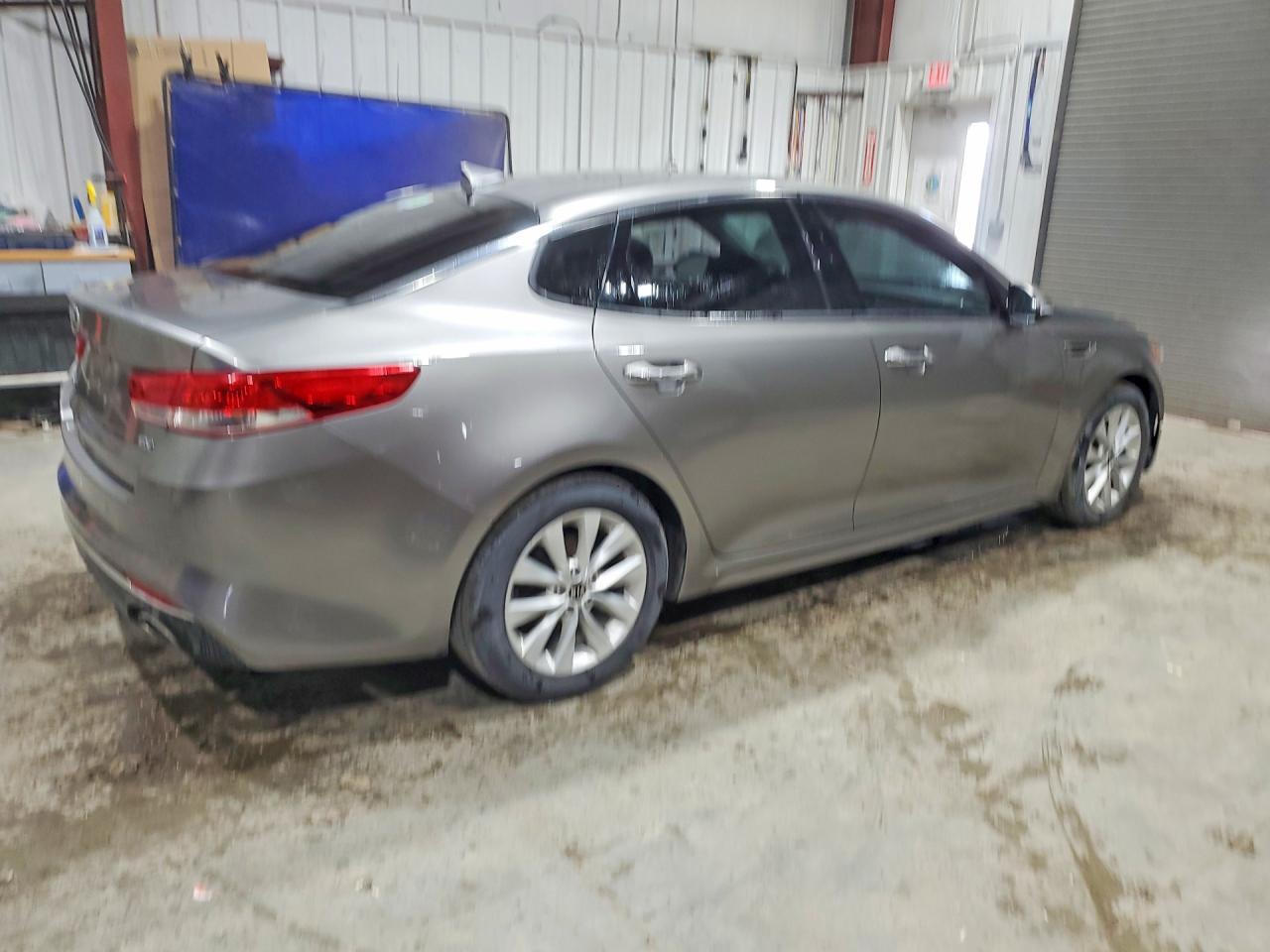 2018 KIA Optima ex