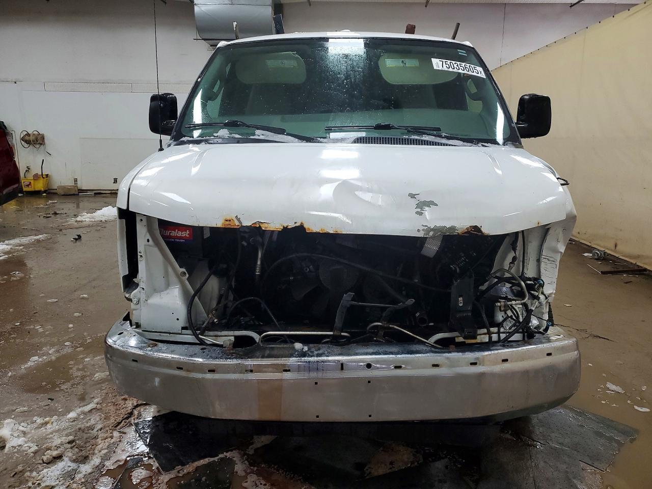 2016 Chevrolet Express 2500 Cargo Utility / Service Van