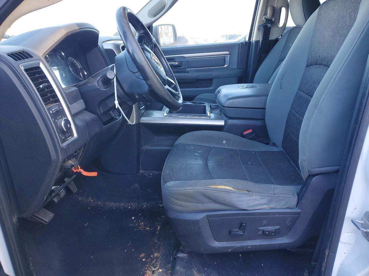 2013 Dodge Ram 1500 slt