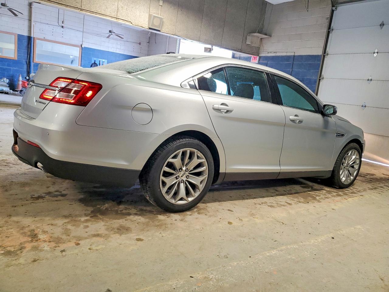 2019 Ford Taurus Limited