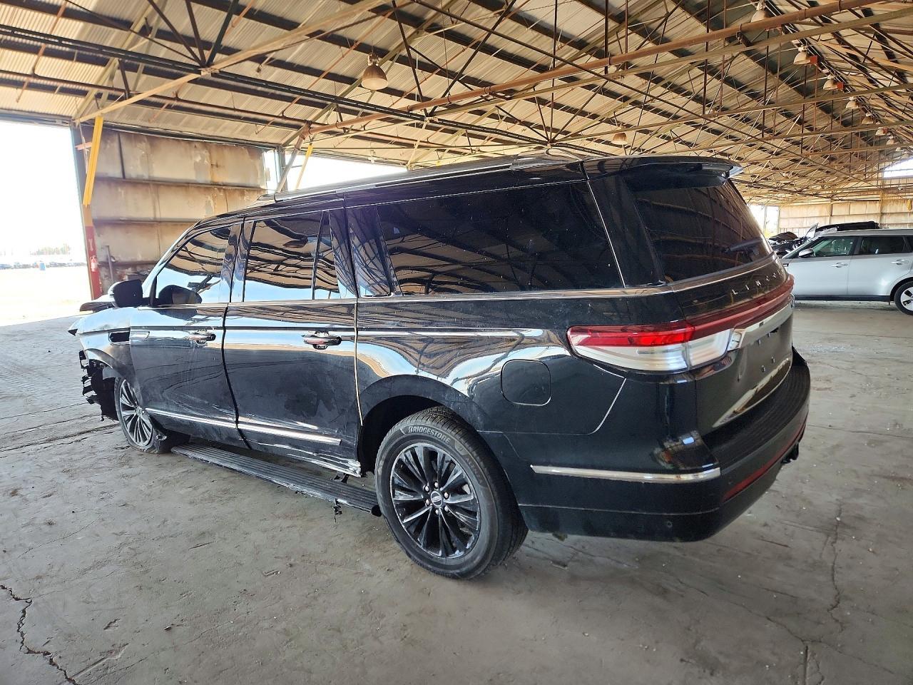 2023 Lincoln Navigator l