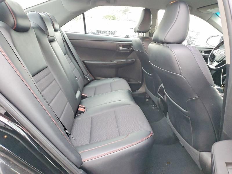 2016 Toyota Camry le