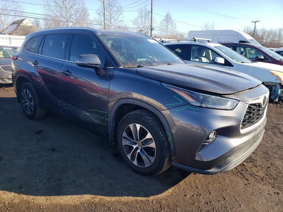 2021 Toyota Highlander xle