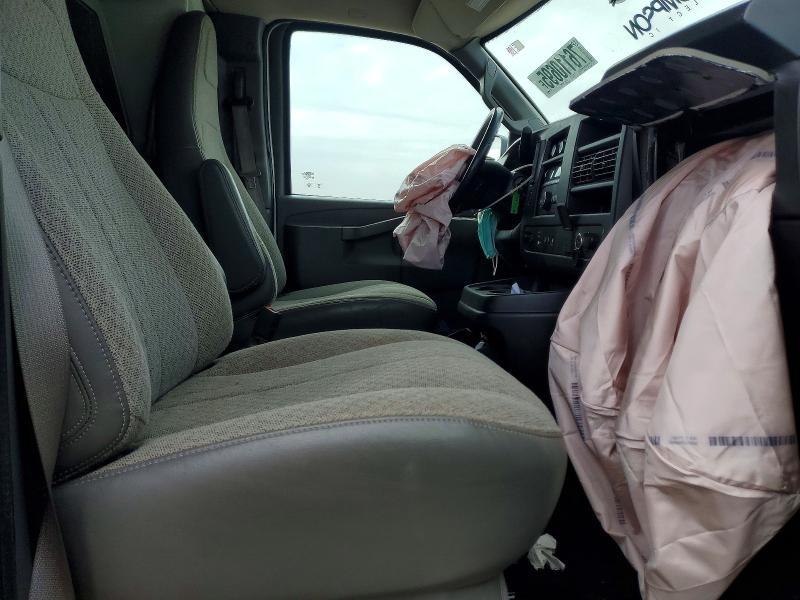 2022 Chevrolet Express G2500