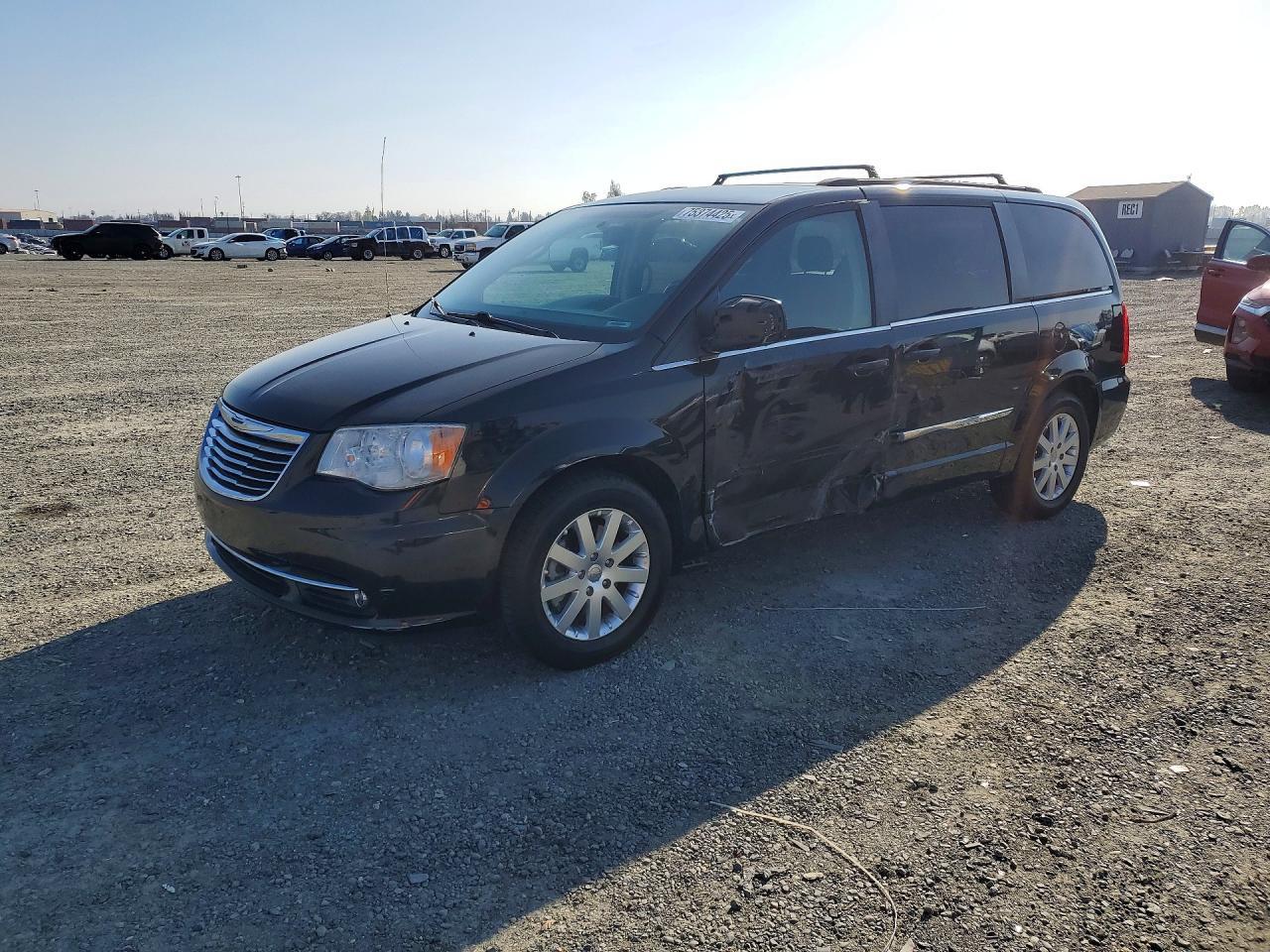 2015 Chrysler Town & Country Touring