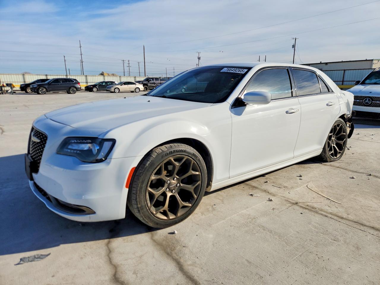 2016 Chrysler 300 s
