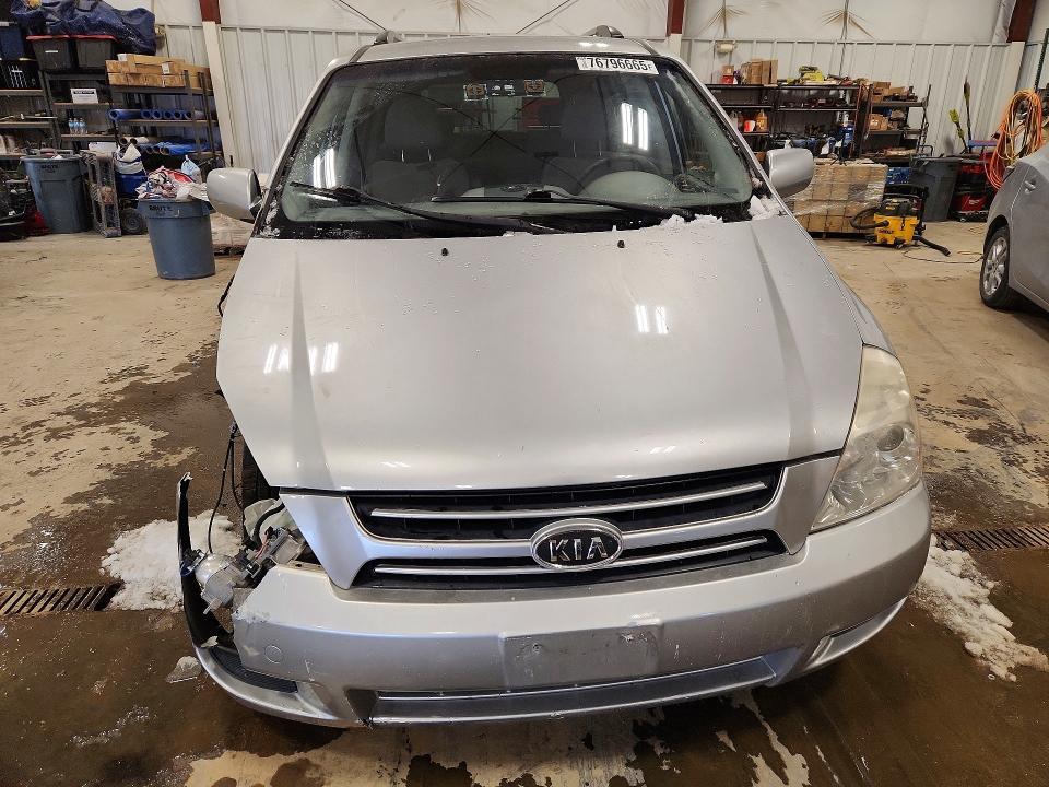 2009 KIA Sedona lx
