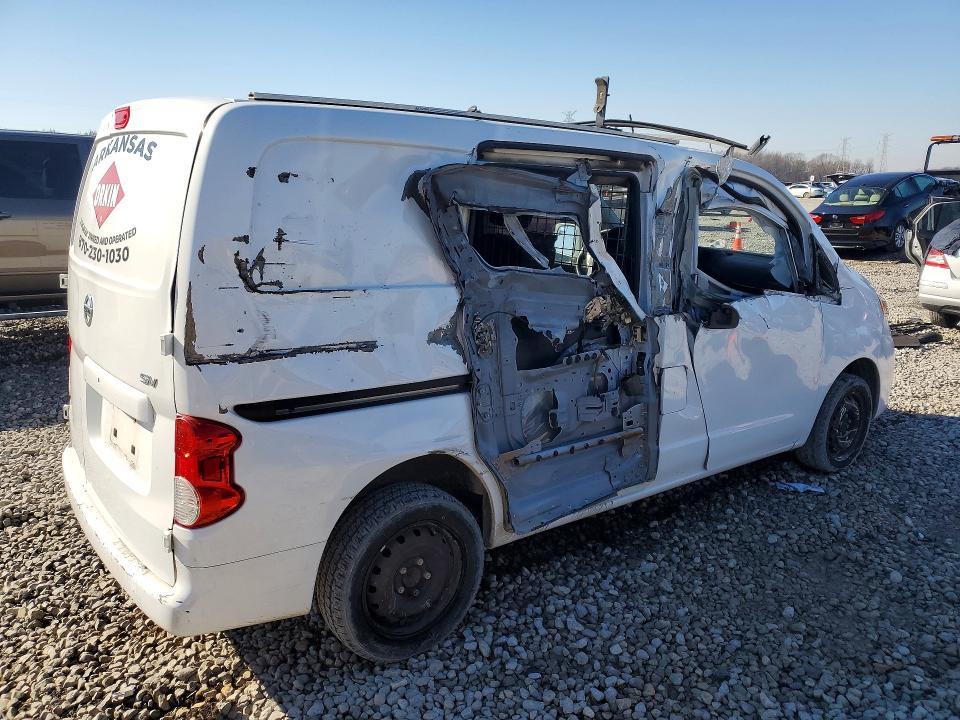 2020 Niss NV200