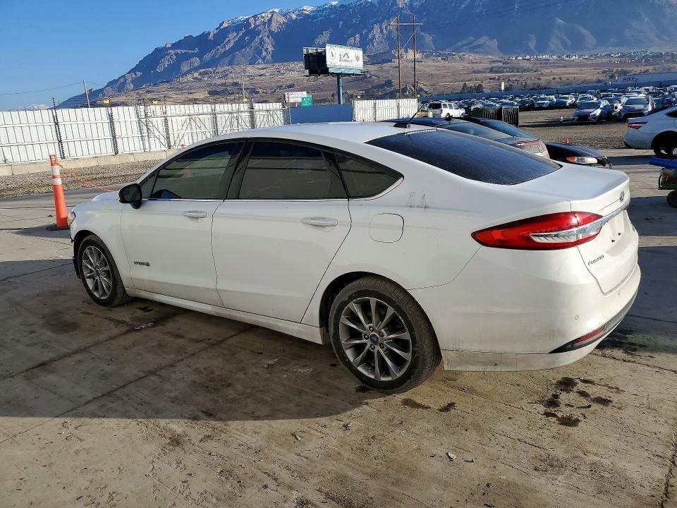 2017 Ford Fusion se Hybrid