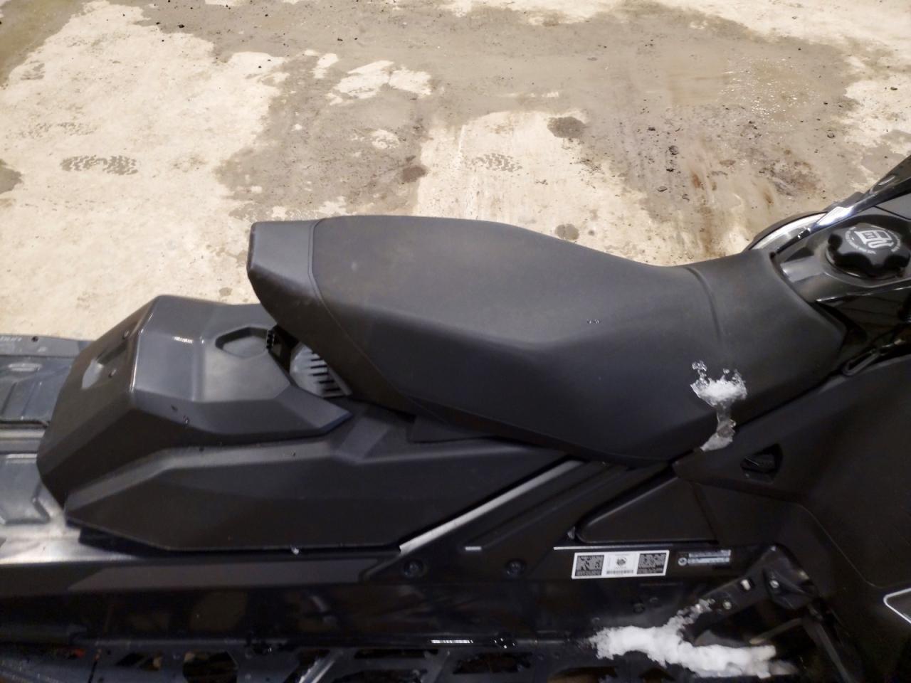 2021 Skidoo Snowmobile