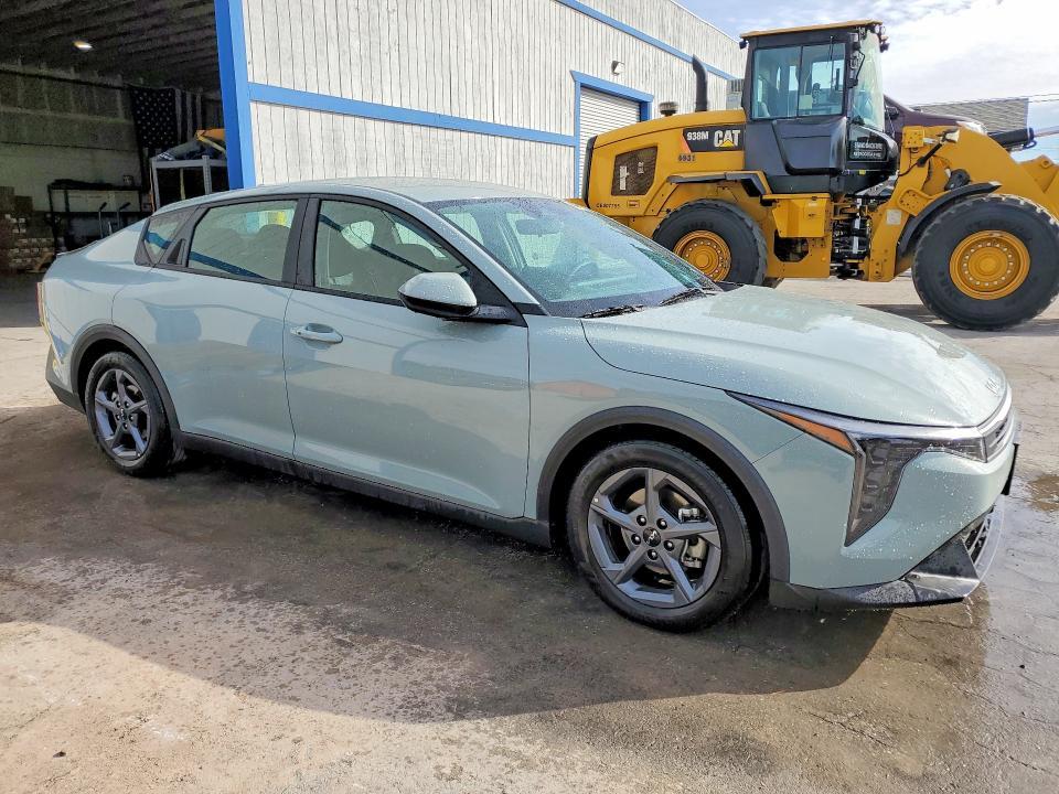 2025 KIA K4 lx