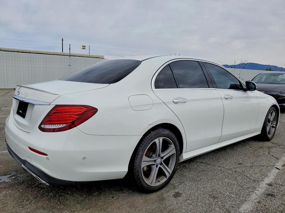 2017 Mercedes-Benz E 300