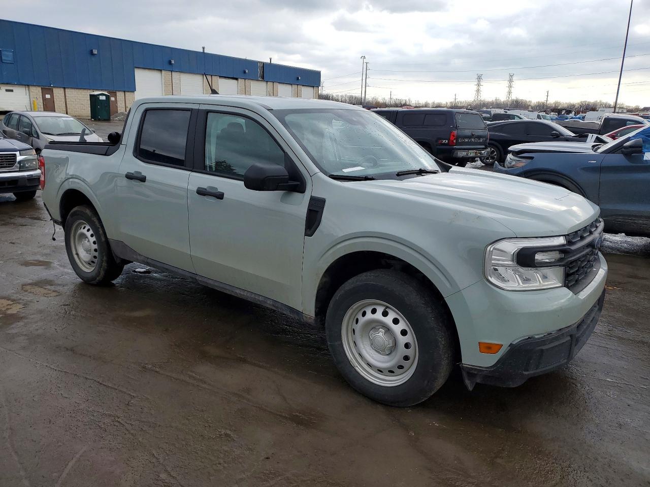 2024 Ford Maverick XL