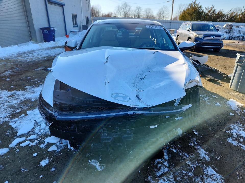 2025 Hyundai Sonata Hybrid