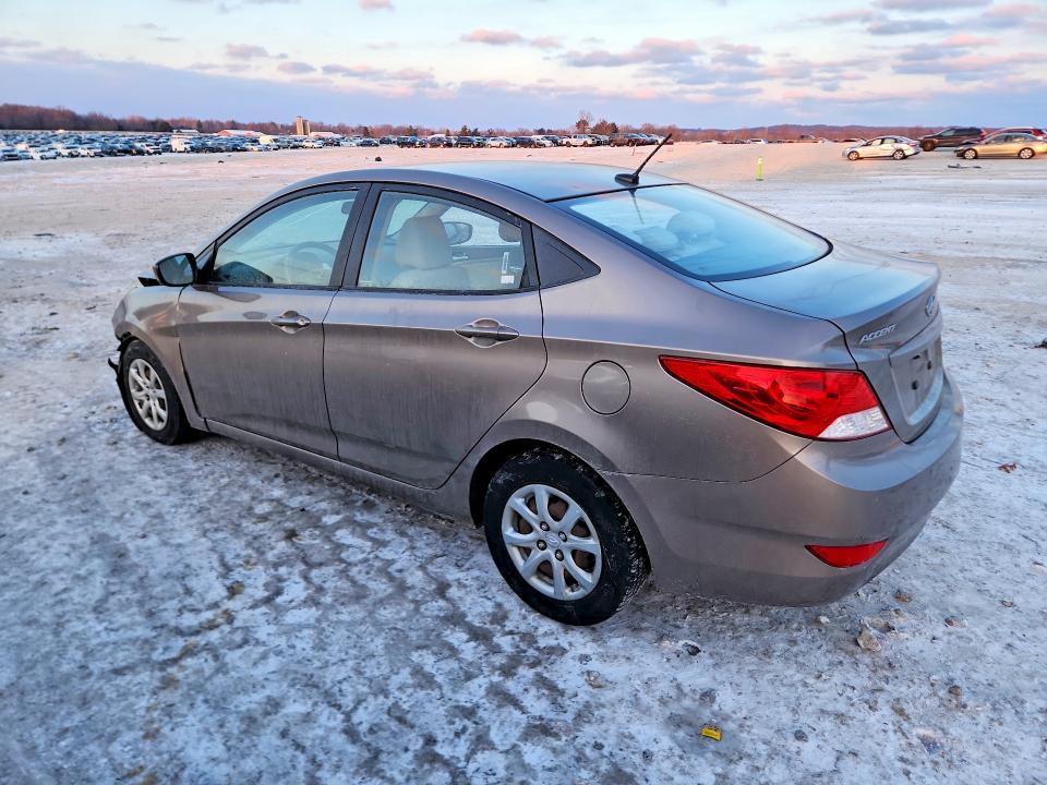 2013 Hyundai Accent gls
