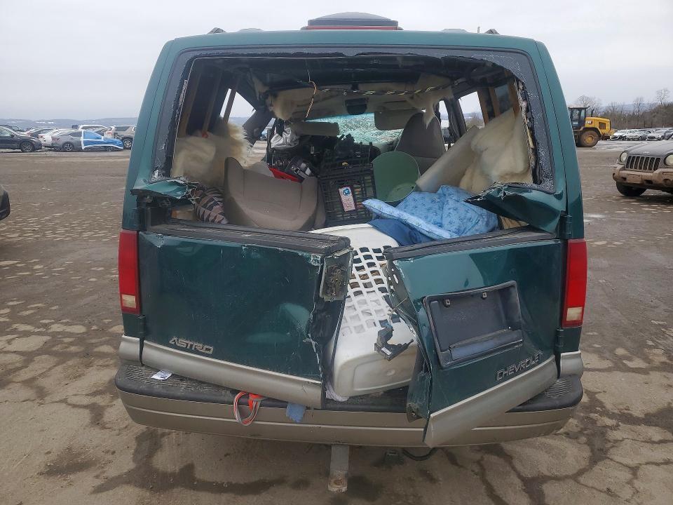 2002 Chev Astro