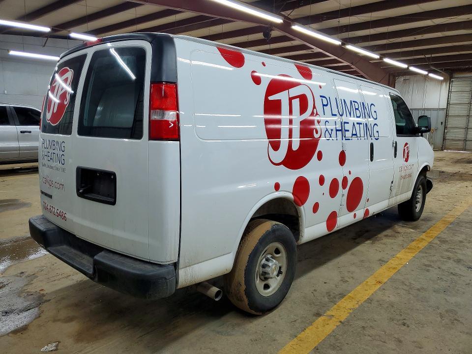 2025 Chev Express G2500