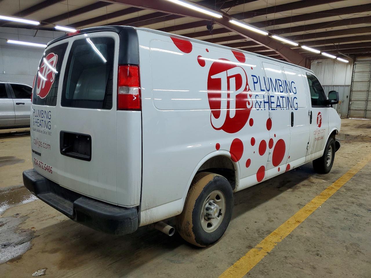 2025 Chev Express G2500