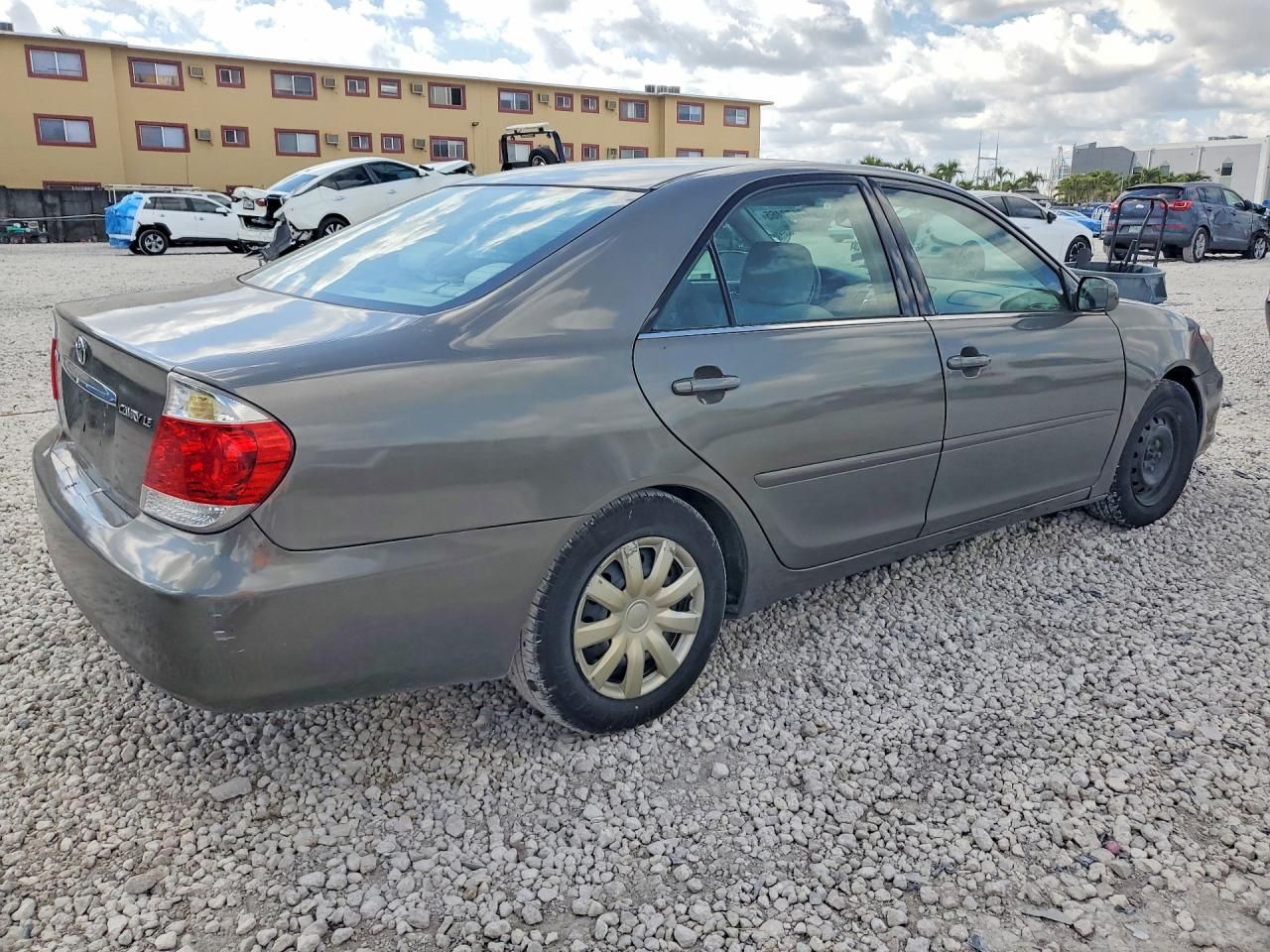 2006 Toyota Camry le