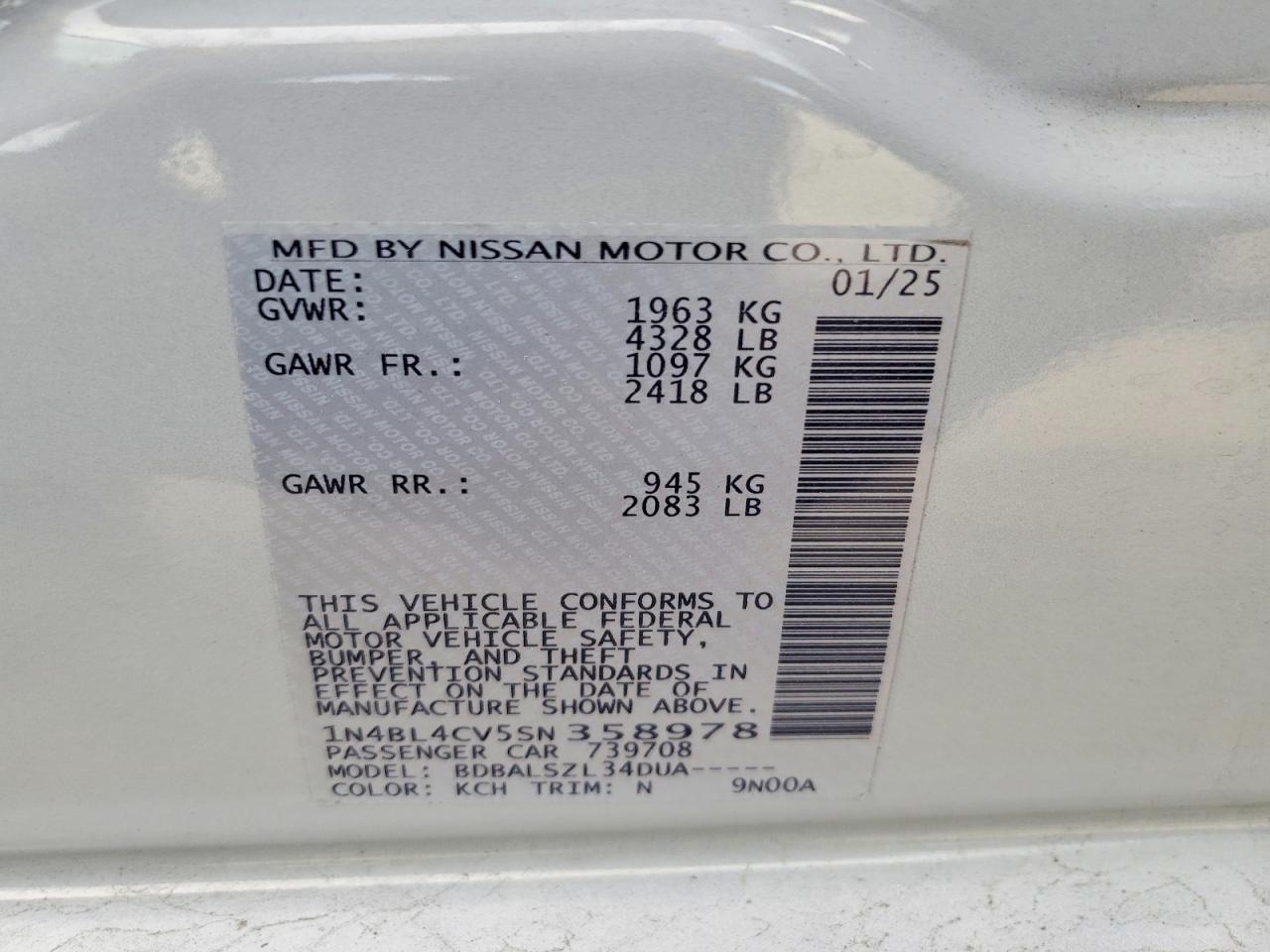 2025 Niss Altima sr