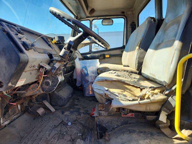 2002 Freightliner FL70 Refuse Truck