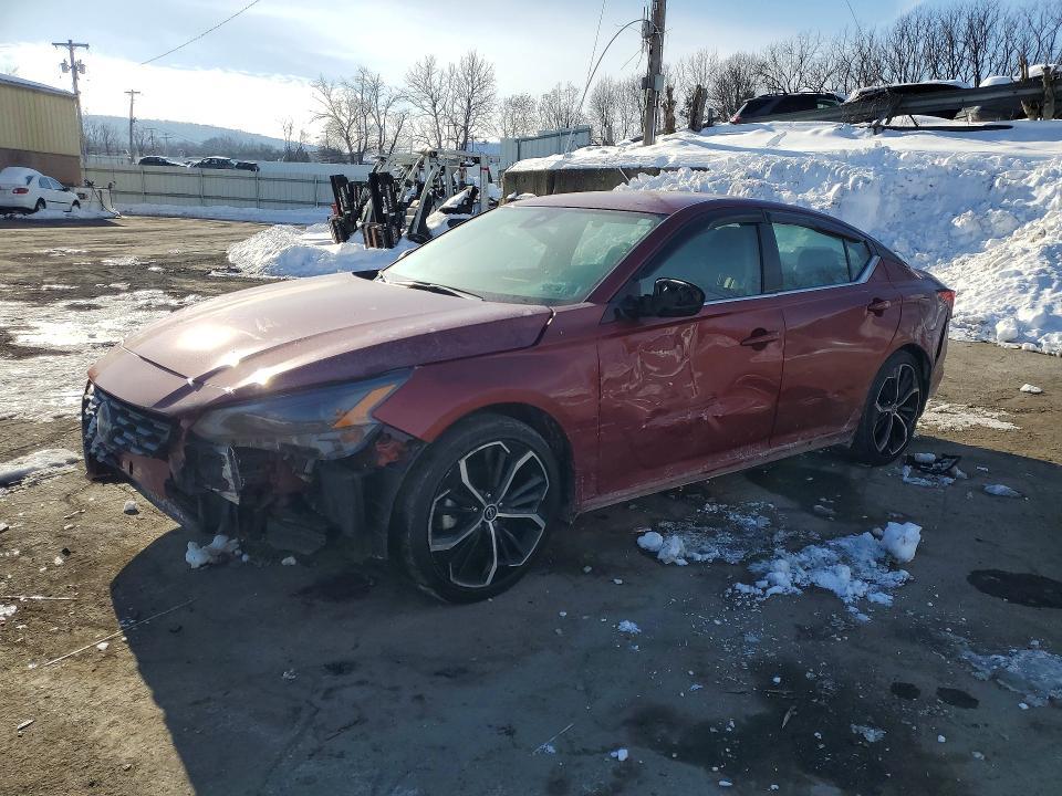 2024 Niss Altima