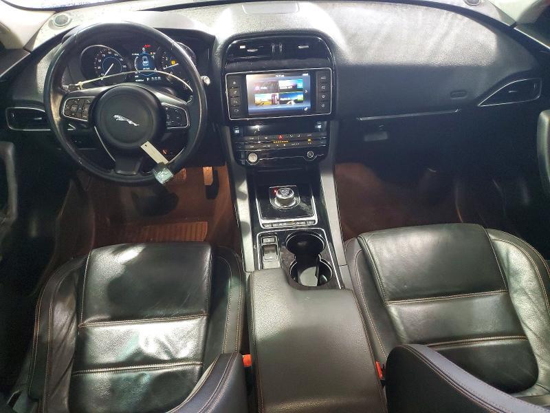 2017 Jaguar F-pace Prestige