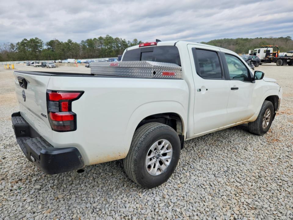 2025 Nissan Frontier s