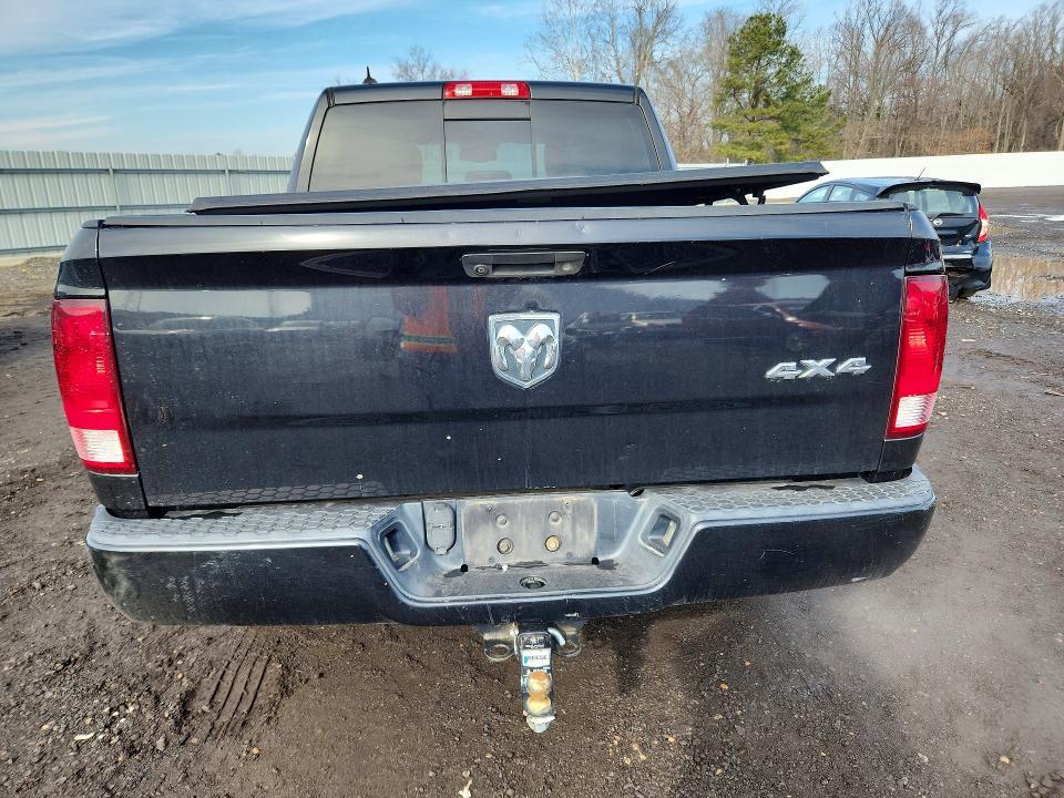 2015 Dodge Ram 1500 slt
