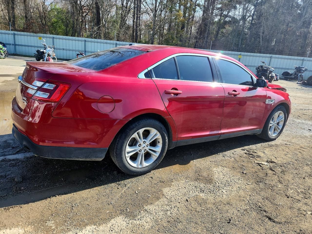 2016 Ford Taurus sel