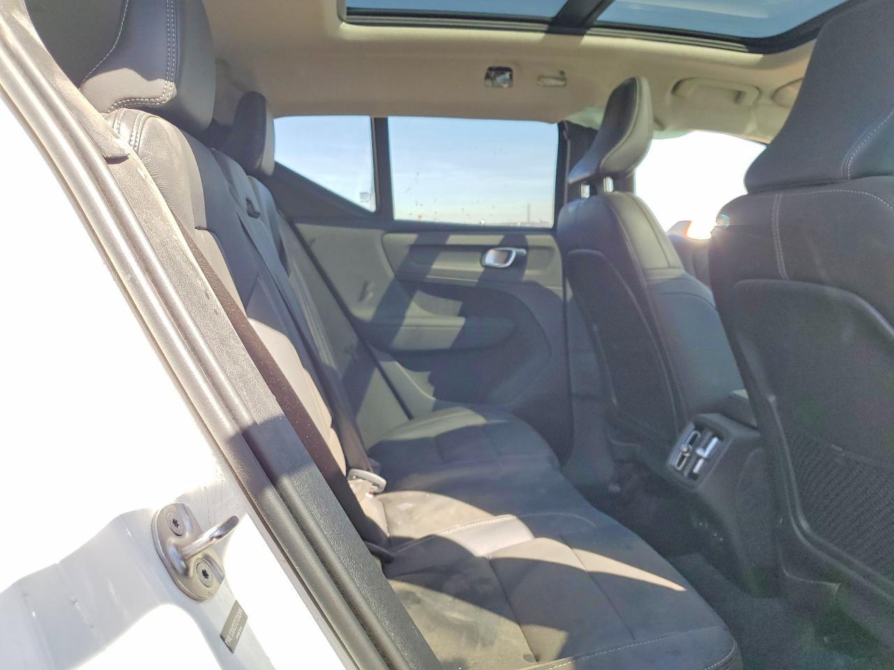 2026 Volvo Xc40 Plus