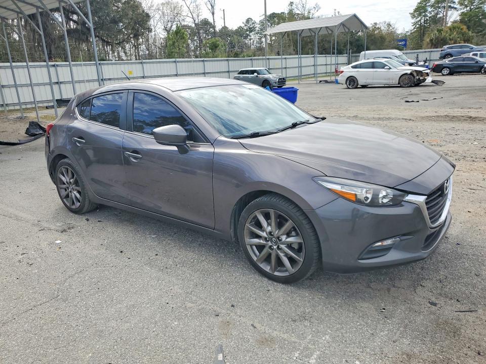 2018 Mazda 3 Touring