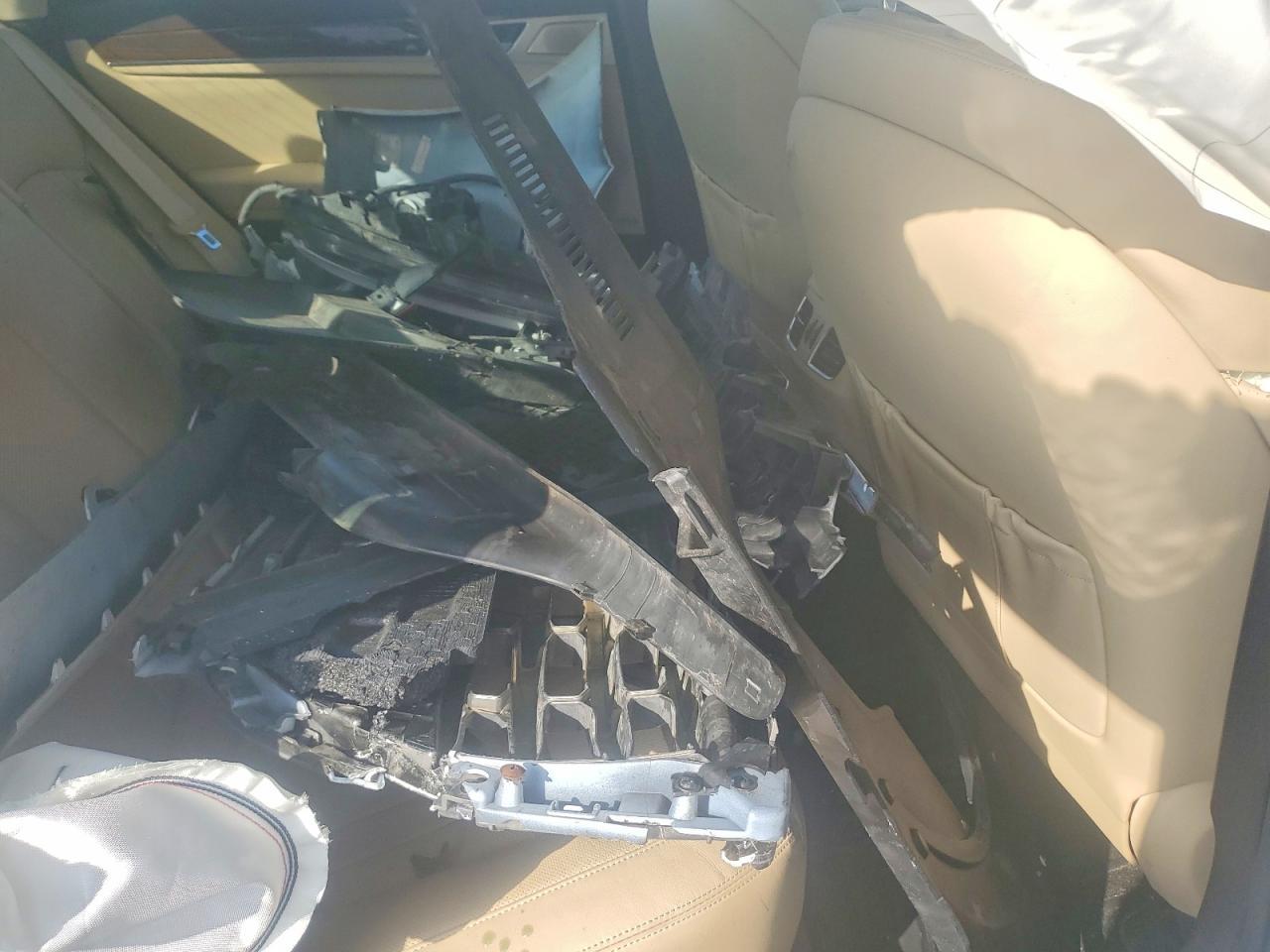 2018 Genesis G80 Base