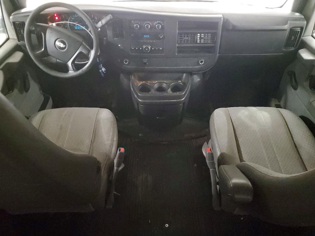 2010 Chevrolet Express G2500