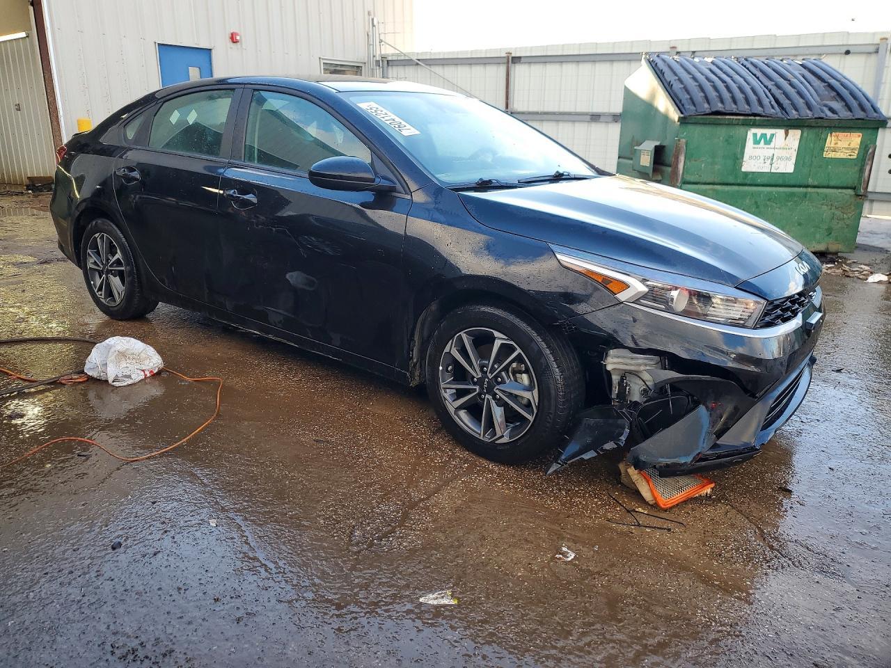 2024 KIA Forte lx