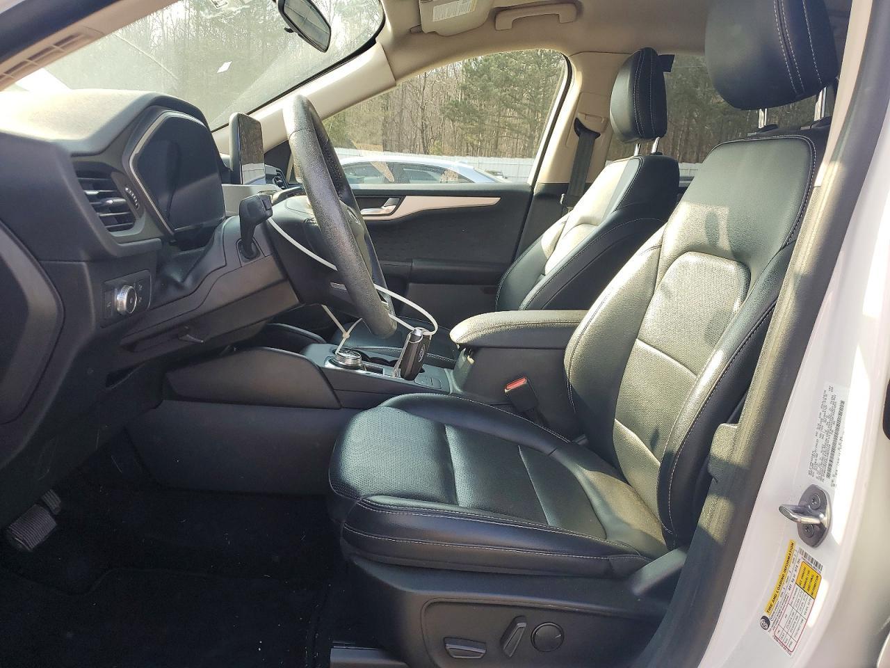 2020 Ford Escape sel