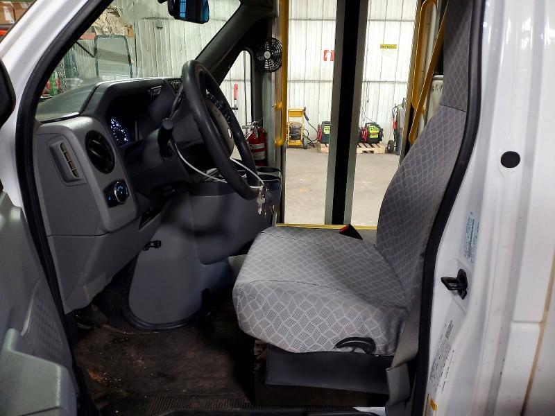 2023 Ford E450 Shuttle Bus