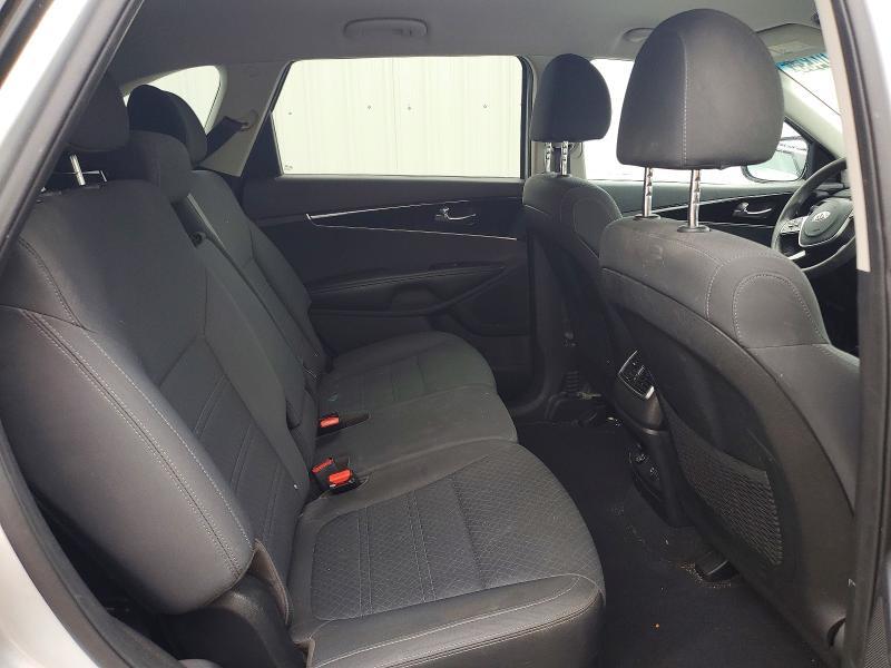2020 KIA Sorento lx V6