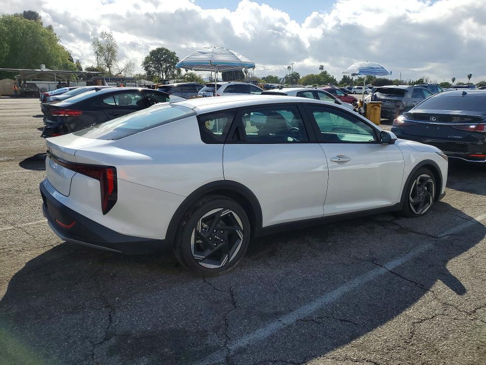 2025 KIA K4 ex