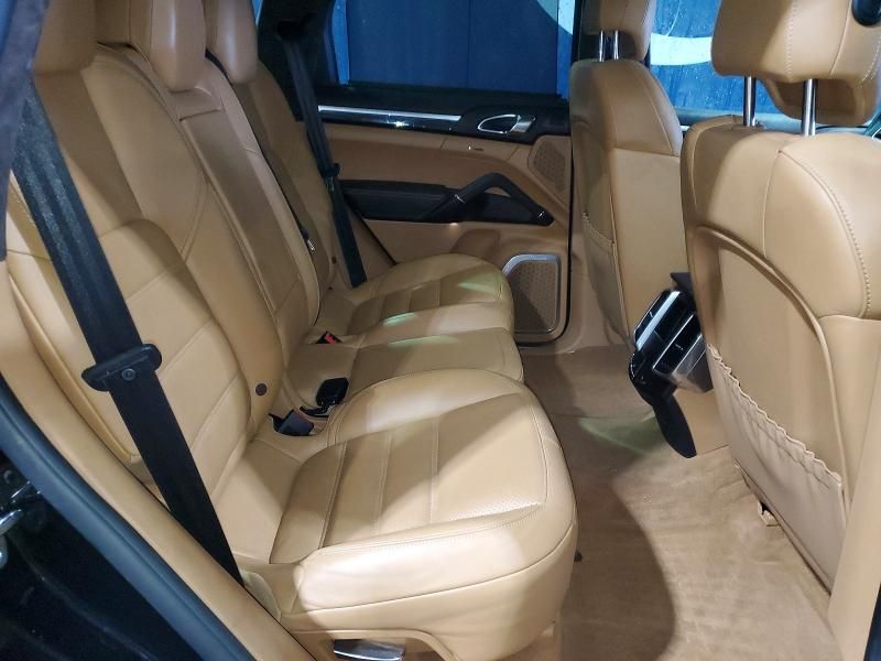 2018 Porsche Cayenne Turbo