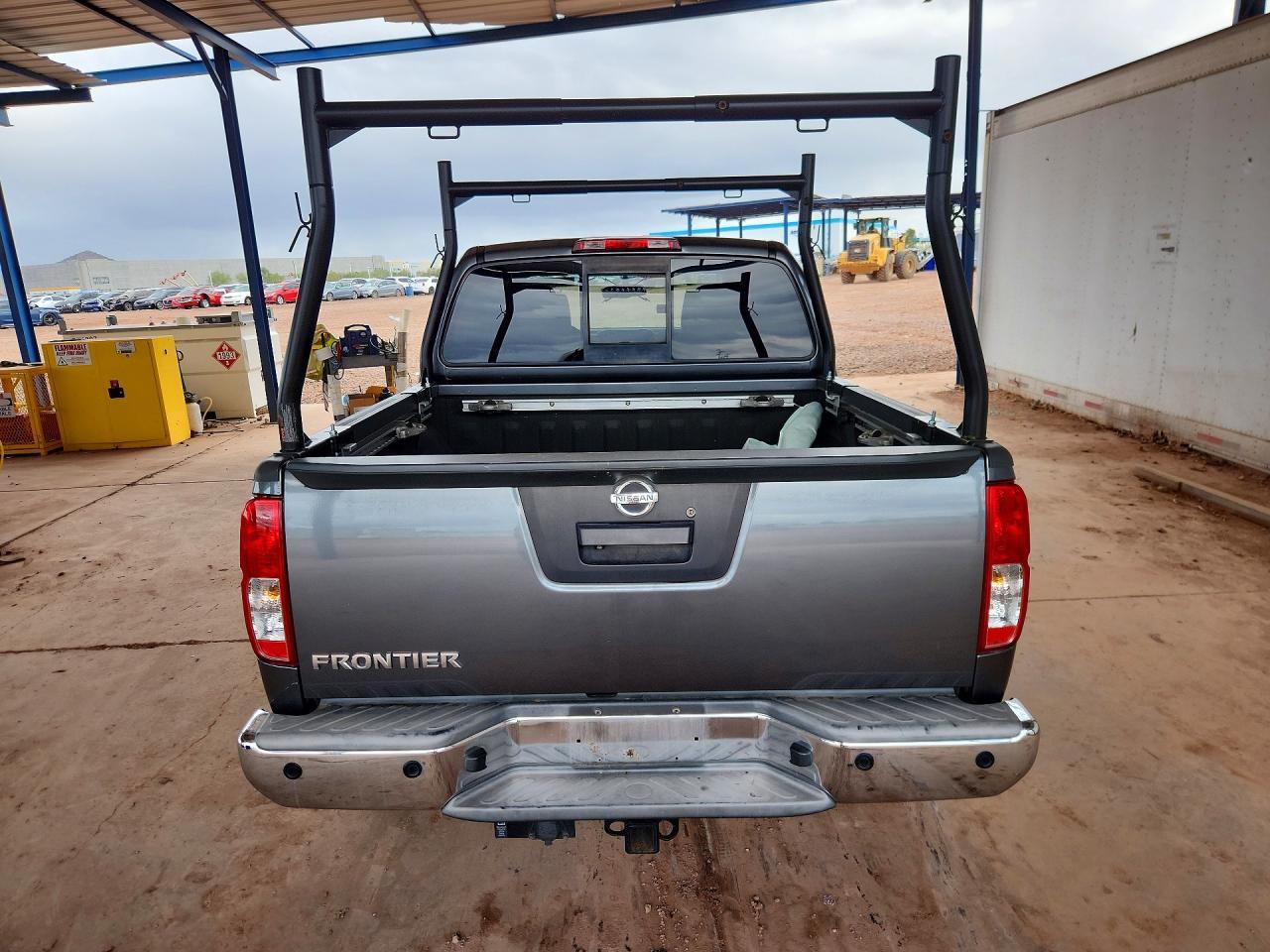 2016 Niss Frontier SV