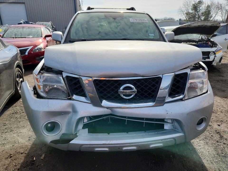 2012 Nissan Pathfinder s