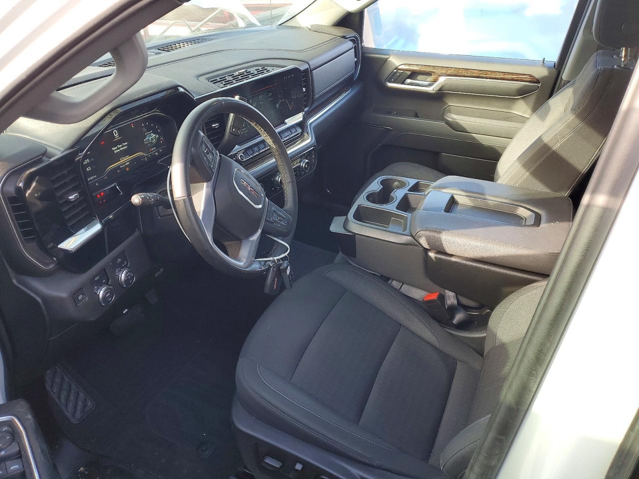 2023 GMC Sierra K1500 Elevation