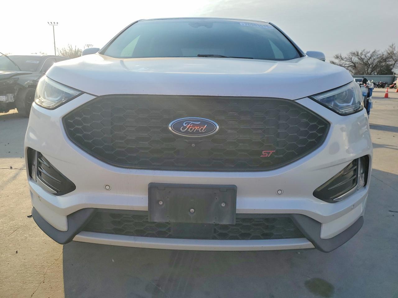 2019 Ford Edge st