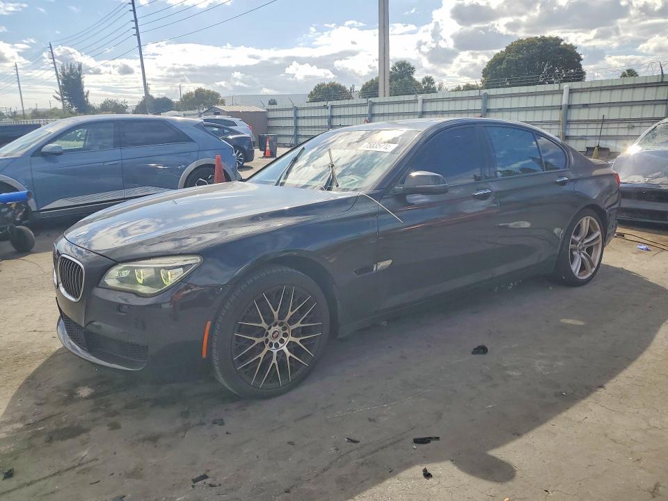 2014 BMW 740 i