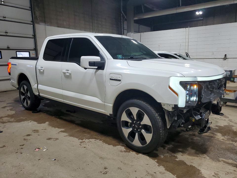 2023 Ford F150 Lightning pro